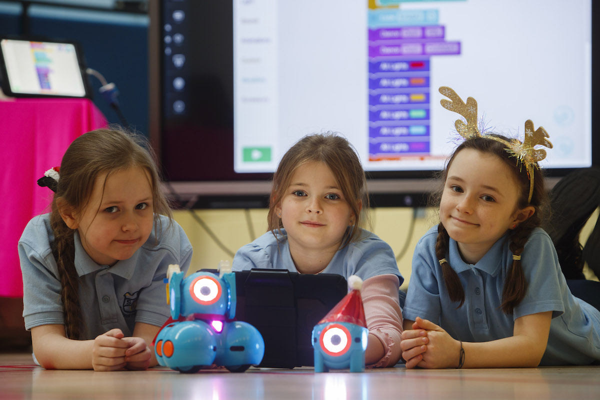 Engage Young Minds in Coding with Dash and Dot