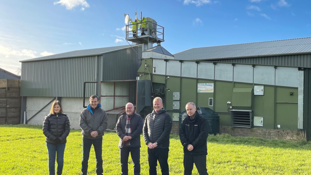 New mast network boosts connectivity across rural Angus