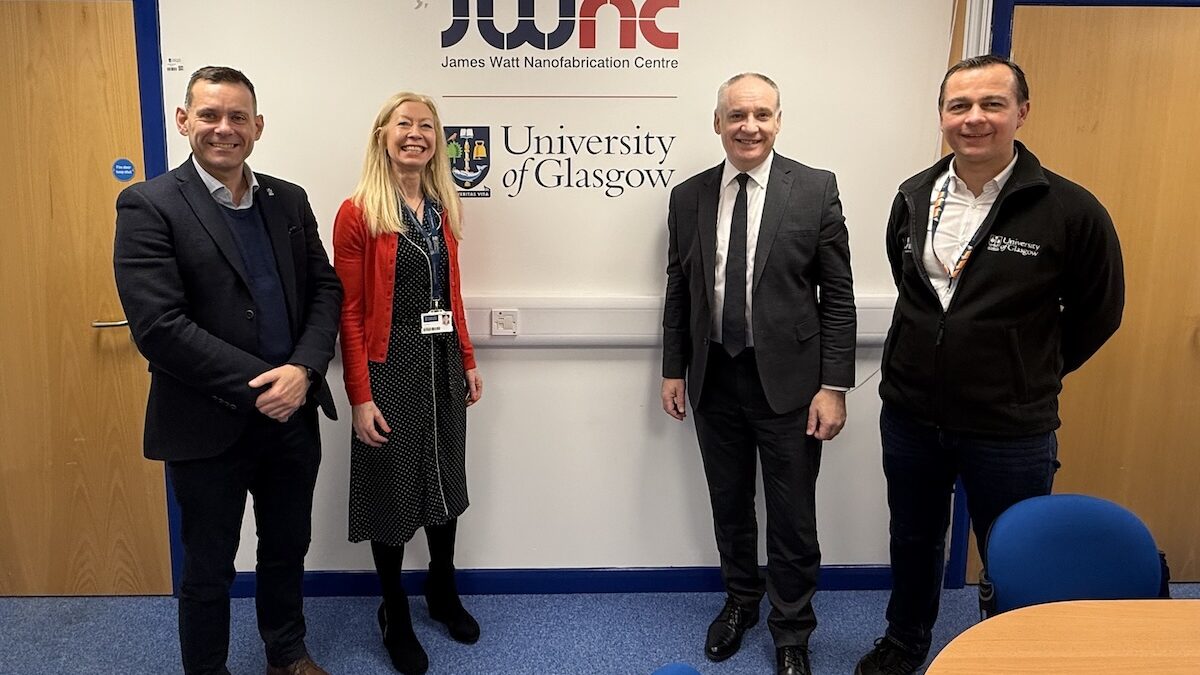 Business minister visits cutting-edge research facility powering next generation technologies in Glasgow